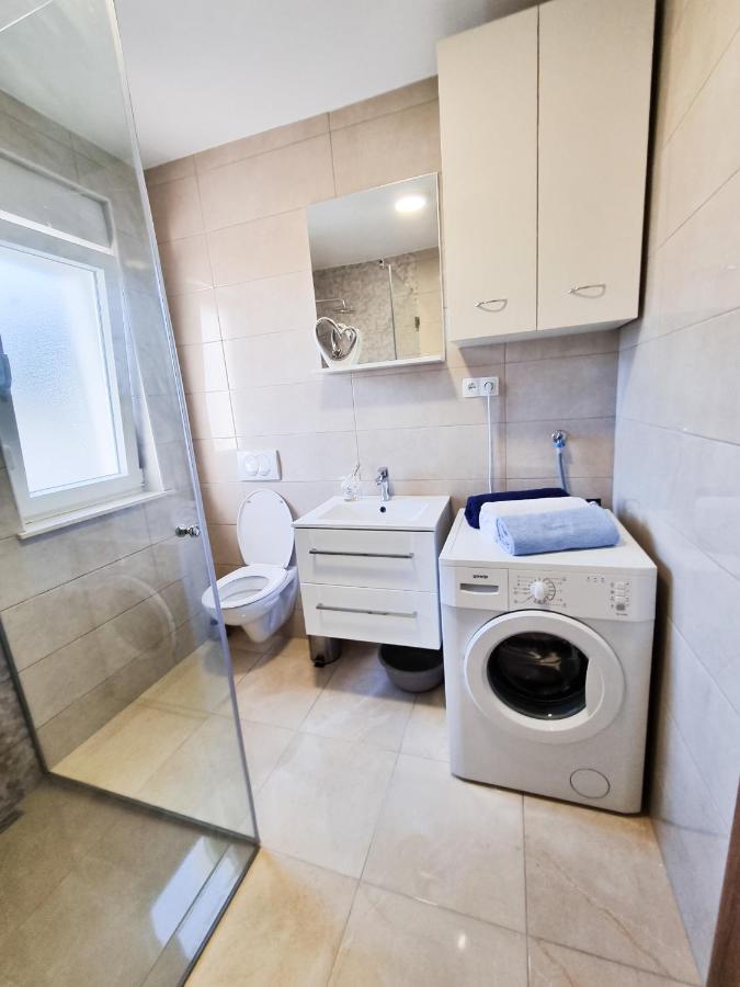 Apartment Ane 2 Tisno Eksteriør bilde